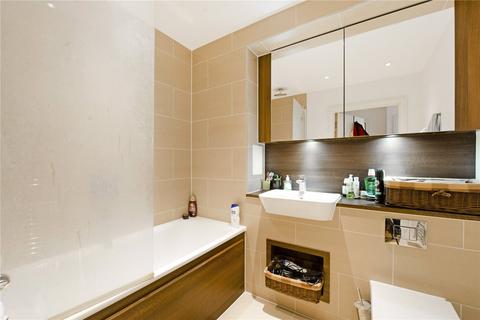 1 bedroom flat to rent, Queensland Road, London