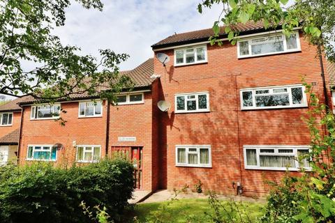 2 bedroom flat to rent, Ealingham, Wilnecote, Tamworth