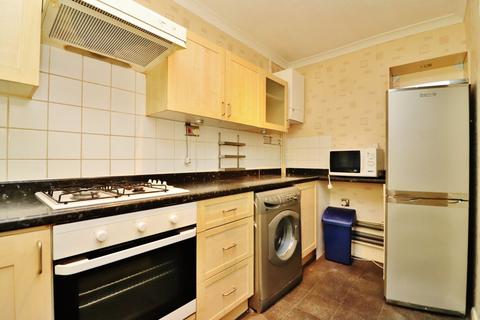 2 bedroom flat to rent, Ealingham, Wilnecote, Tamworth