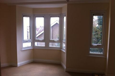 2 bedroom apartment to rent - Burleigh Court, Station Road, Westcliff-On-Sea