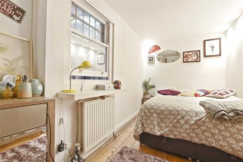 1 bedroom apartment to rent, Approach Road, London, E2