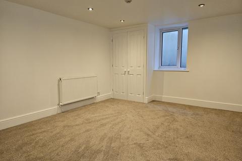 1 bedroom apartment to rent, Silverlands, Buxton SK17