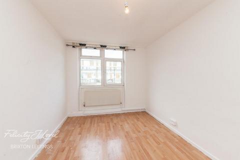 4 bedroom maisonette to rent, Aytoun Road, London