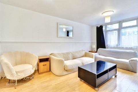 4 bedroom flat to rent, Aytoun Road, London