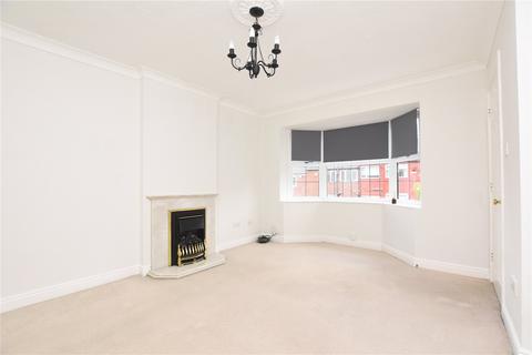 3 bedroom townhouse for sale, School Street, Churwell, Leeds