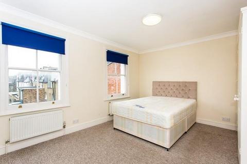 2 bedroom flat to rent - Munster Road, London, SW6