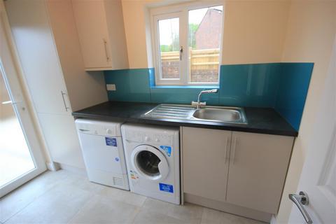 1 bedroom in a house share to rent, Selmeston Place, Brighton