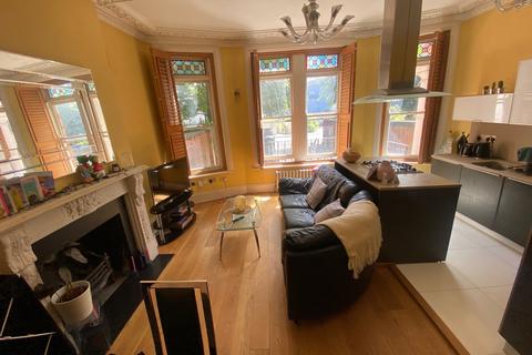 3 bedroom flat to rent, Flat , Efe House,  Highbury Grove, London