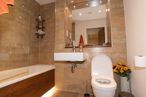 1 bedroom apartment to rent, Friern Barnet Road, London N11