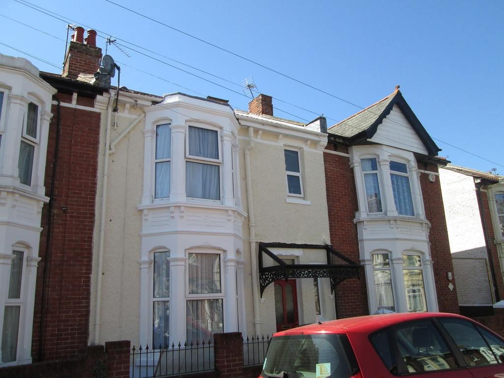 Aston Road, Southsea, PO4 5 bed property £1,925 pcm (£444 pw)