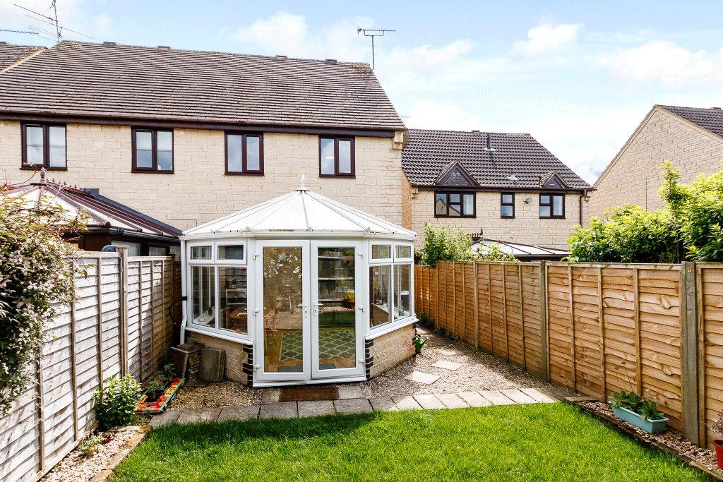 Michaels Mead, Cirencester, Gloucestershire, GL7 3 bed 
