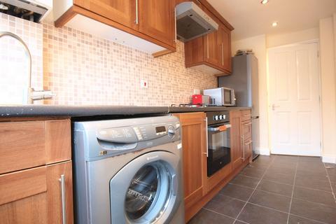 2 bedroom flat to rent, Hornsey Road, Islington, N7