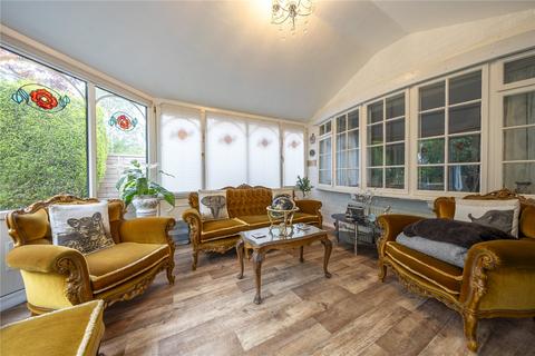 4 bedroom link detached house for sale, Primley Park Road, Leeds