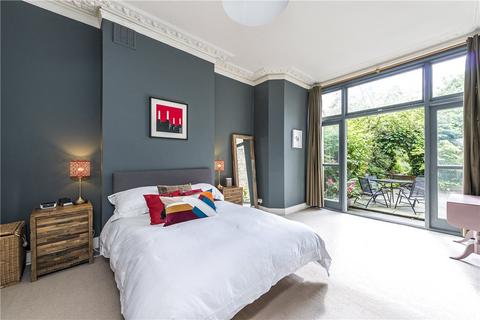 2 bedroom apartment to rent, Earlsfield Road, London, SW18