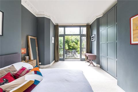 2 bedroom apartment to rent, Earlsfield Road, London, SW18