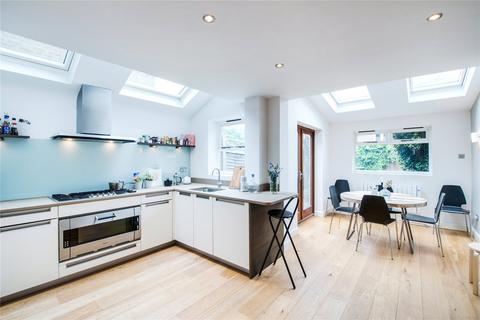 3 bedroom terraced house to rent, Binns Road, Chiswick, London, W4