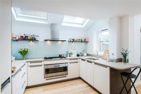 3 bedroom terraced house to rent, Binns Road, Chiswick, London, W4