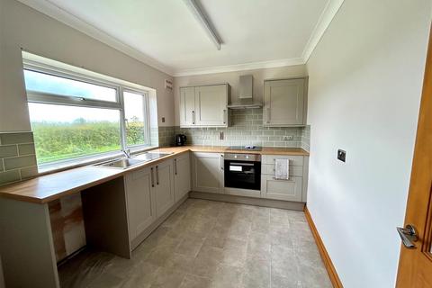 2 bedroom detached bungalow to rent, Field View, Laytham, YO42 4PR