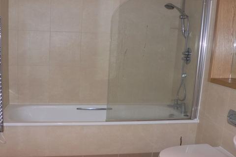 1 bedroom apartment to rent, The Gateway East, Marsh Lane, Leeds, West Yorkshire, LS9