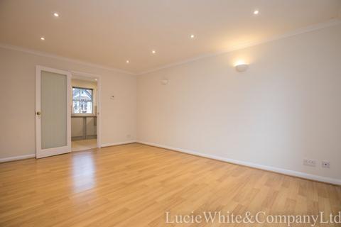 3 bedroom apartment to rent, Meudon Court, Surbiton