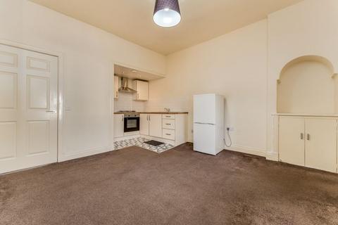 2 bedroom flat to rent, 5C Craigie Avenue, Ayr  KA8 0EQ