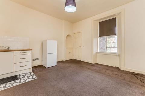 2 bedroom flat to rent, 5C Craigie Avenue, Ayr  KA8 0EQ