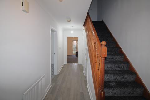 4 bedroom character property to rent, Hadfield Close, Manchester, Greater Manchester, M14