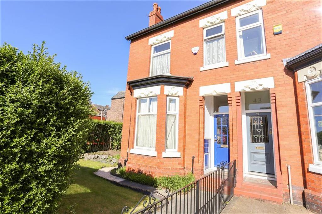 Moorside Road, Heaton Moor 3 bed end of terrace house £350,000