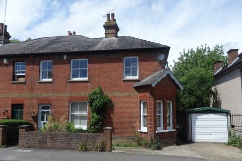 4 bedroom semi-detached house to rent, Worple Road, Epsom