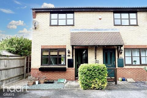 2 bedroom end of terrace house to rent, Lavender Close, South ockendon