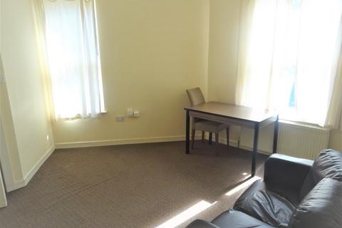 2 bedroom flat to rent, Spencer Place, Leeds LS7