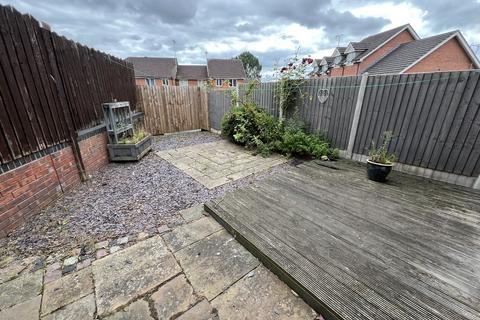 3 bedroom mews to rent, Rolls Avenue , Crewe