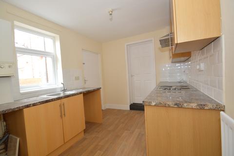 2 bedroom ground floor flat to rent, Hyde Park Street, Gateshead, NE8