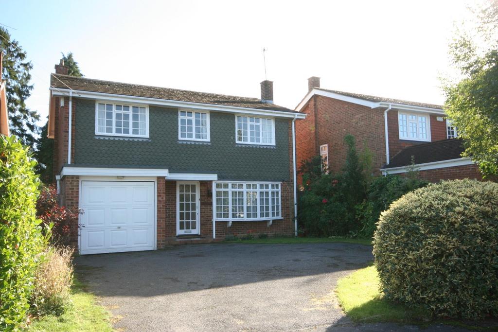 Milton Avenue, Gerrards Cross, SL9 4 bed detached house £2,100 pcm (£