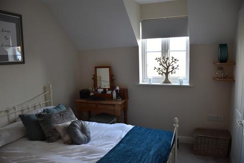 2 bedroom mews to rent, Skylark Close, Bury St. Edmunds