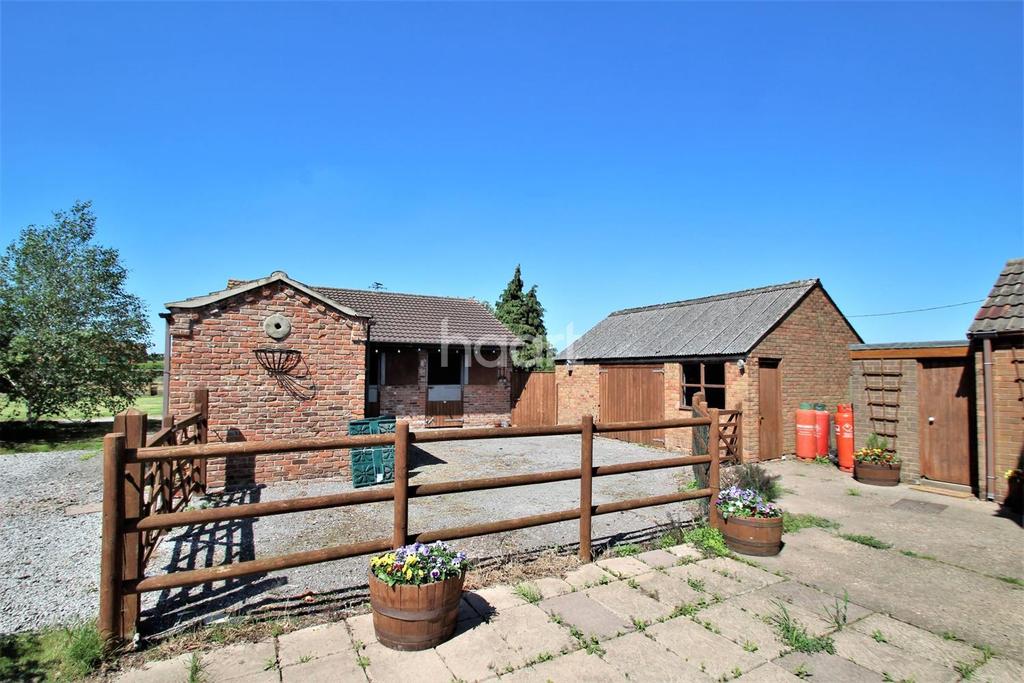 Epworth Road, Owston Ferry 3 bed detached house £350,000