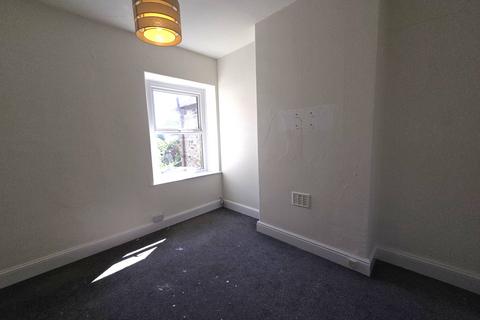 2 bedroom duplex to rent, Darwin Avenue, Buxton SK17