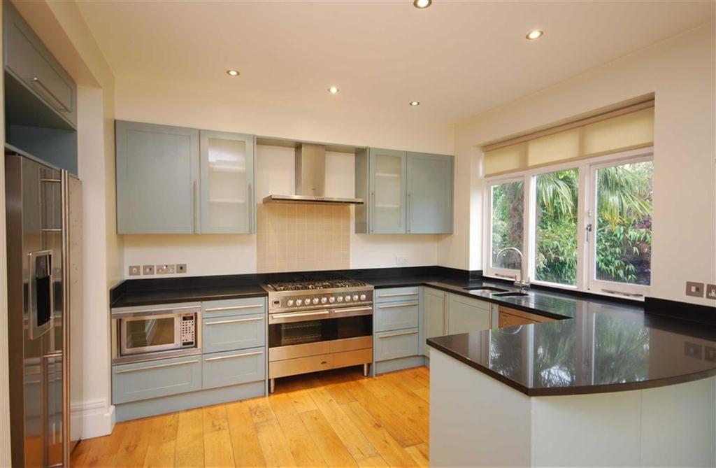 Bolton Gardens, Teddington, Greater London 5 bed semidetached house