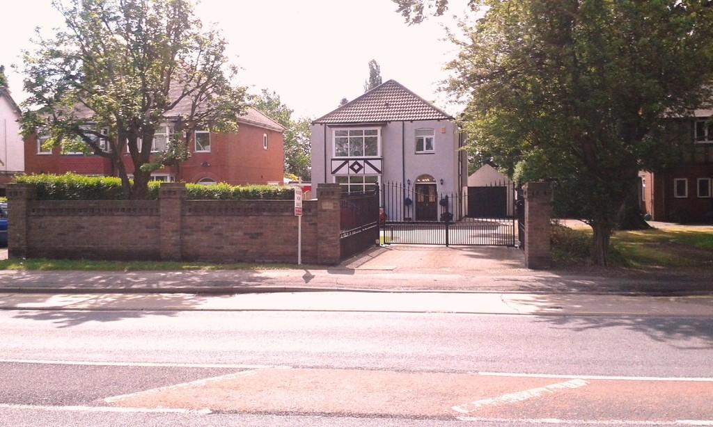 Thorne Road, Edenthorpe 4 bed detached house £335,000