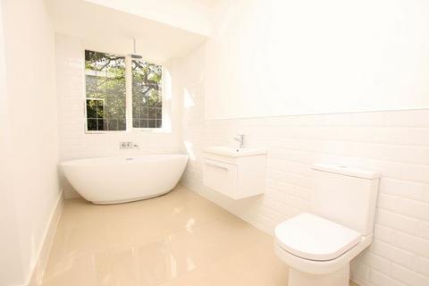 Flat 7, 24 Abbey Road, Grimsby, DN32 0HW