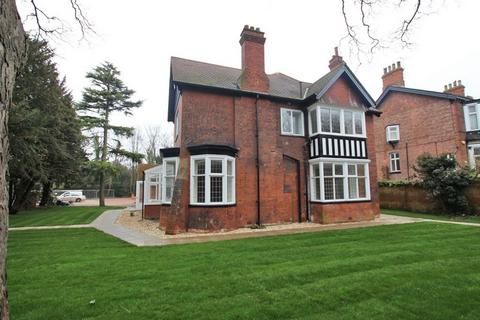 Flat 7, 24 Abbey Road, Grimsby, DN32 0HW