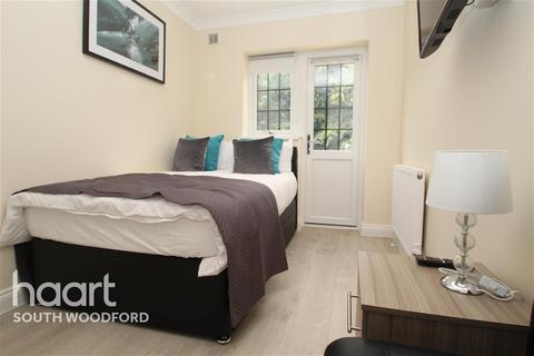 1 bedroom in a house share to rent - Uplands Road, Woodford Green, IG8
