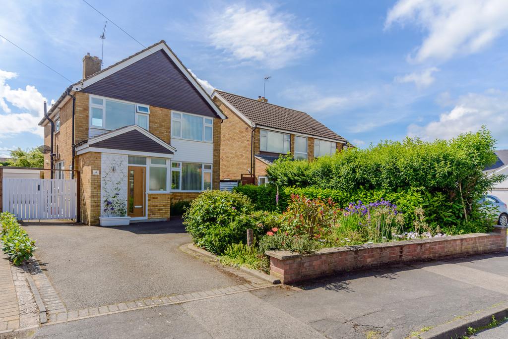 Mercia Avenue, Kenilworth 4 bed detached house £515,000