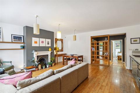 2 bedroom flat to rent, South Villas, Camden, London
