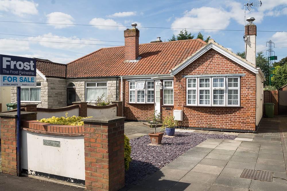 Kingston Road, Ashford, TW15 2 bed bungalow £419,950