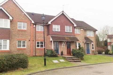 2 bedroom terraced house to rent, Cissbury Close, Horsham