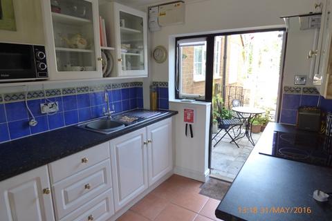 undefined, Lympstone - Spacious and beautifully presented quaint character cottage