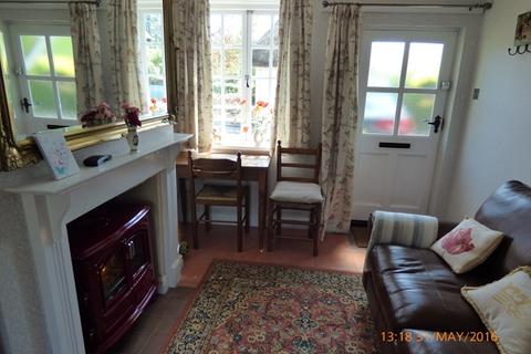 undefined, Lympstone - Spacious and beautifully presented quaint character cottage
