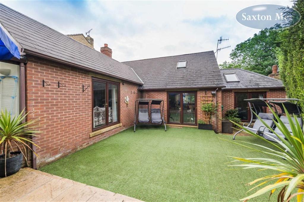 Marlcliffe Road, Wadsley, Sheffield, S6 4 bed detached house £350,000