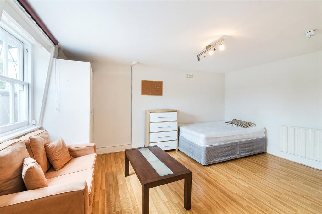 Studio Flat